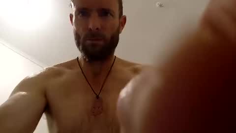 Snapshot of jamesloveridge901 chatting on October 24, 10:06 am jamesloveridge901 online show from October 24, 10:06 am