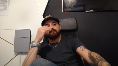 Snapshot of jamesmyersx chatting on October 11, 6:06 am JamesMyers online show from October 11, 6:06 am