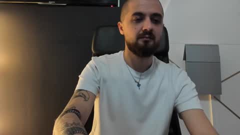 Snapshot of jamesmyersx chatting on February 15, 6:44 am JamesMyers online show from February 15, 6:44 am