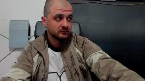 JamesMyers online show from May 18, 4:18 am
