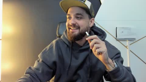 Snapshot of jamesmyersx chatting on January 7, 7:11 am JamesMyers online show from January 7, 7:11 am