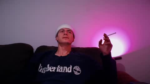 Snapshot of jamesss____ chatting on March 1, 3:21 am jamesss____ online show from March 1, 3:21 am