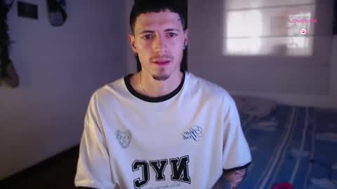 jamesss____ online show from November 24, 4:30 pm