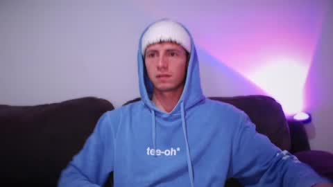 Snapshot of jamesss____ chatting on February 21, 6:15 pm jamesss____ online show from February 21, 6:15 pm