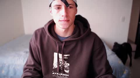 Snapshot of jamesss____ chatting on January 6, 3:29 pm jamesss____ online show from January 6, 3:29 pm