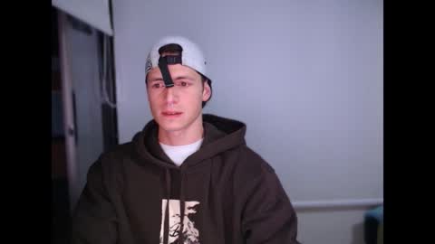 Snapshot of jamesss____ chatting on January 17, 2:50 am jamesss____ online show from January 17, 2:50 am