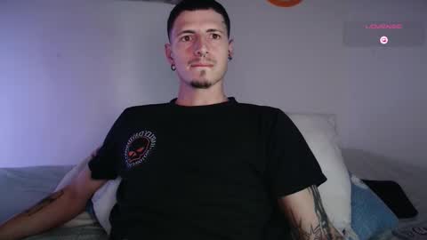 jamesss____ online show from November 15, 3:52 am