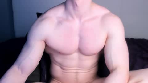 Snapshot of jamesstong chatting on October 31, 9:18 pm James Strong online show from October 31, 9:18 pm