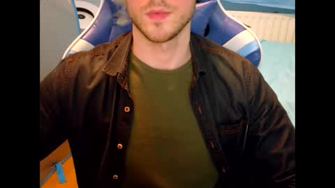 Snapshot of jamie_lad chatting on January 28, 7:32 am Jamie online show from January 28, 7:32 am