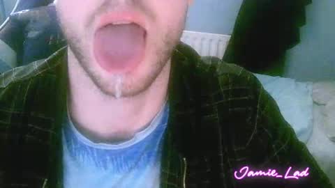 Snapshot of jamie_lad chatting on December 24, 9:33 pm Jamie online show from December 24, 9:33 pm
