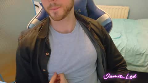 Snapshot of jamie_lad chatting on January 6, 9:22 pm Jamie online show from January 6, 9:22 pm