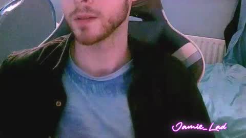 Snapshot of jamie_lad chatting on January 1, 8:26 pm Jamie online show from January 1, 8:26 pm