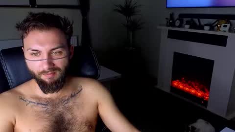 Robbie online show from March 3, 8:11 am