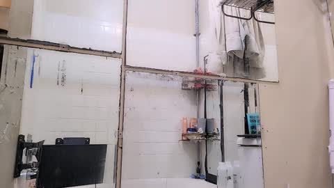 Snapshot of jamwarnerone chatting on October 25, 3:25 pm Bootyshows online show from October 25, 3:25 pm