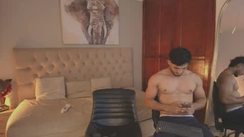 janomar01 online show from April 28, 3:11 am