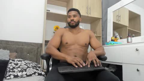 Snapshot of jason_fenix chatting on October 12, 6:13 pm Jason online show from October 12, 6:13 pm