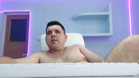 Snapshot of jasonjacks8 chatting on October 14, 5:58 am JasonJacks online show from October 14, 5:58 am