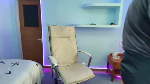 Snapshot of jasonjacks8 chatting on October 23, 10:51 am JasonJacks online show from October 23, 10:51 am