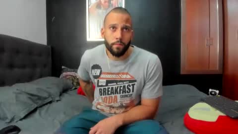Snapshot of jasonmartiinez chatting on January 22, 2:14 pm online show from January 22, 2:14 pm