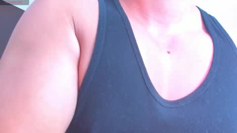 JBrooksXx online show from December 20, 1:29 pm