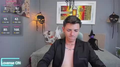 jasperjohnson online show from November 5, 3:19 am