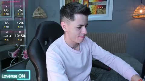 jasperjohnson online show from November 19, 3:06 am