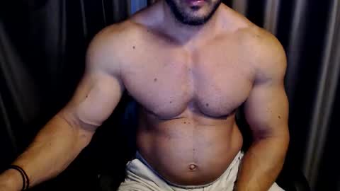 Snapshot of jasphermscl chatting on October 14, 4:19 am JaspherMscl online show from October 14, 4:19 am