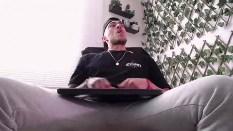 Snapshot of jasson_king01 chatting on February 17, 4:15 pm JKing online show from February 17, 4:15 pm