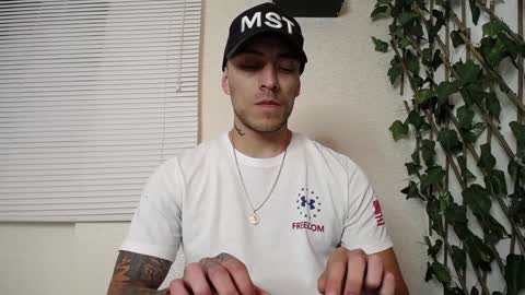 Snapshot of jasson_king01 chatting on January 18, 12:17 am JKing online show from January 18, 12:17 am