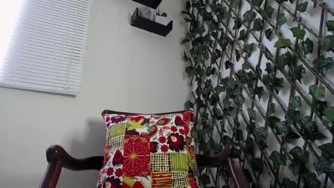 Snapshot of jasson_king01 chatting on January 2, 2:02 pm JKing online show from January 2, 2:02 pm