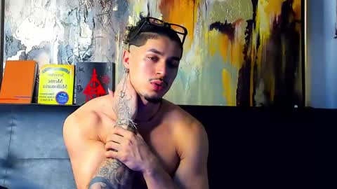 Snapshot of jasson_rodriguez69 chatting on October 7, 3:32 am Lil Dark online show from October 7, 3:32 am