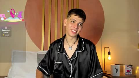 Snapshot of jasson_smit chatting on October 12, 1:38 pm J A S S O N online show from October 12, 1:38 pm