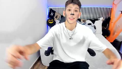 J A S S O N  online show from October 26, 7:38 pm