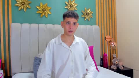 J A S S O N  online show from December 31, 12:46 pm