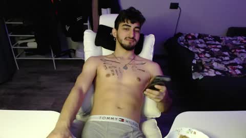 Jastin online show from January 22, 8:49 pm