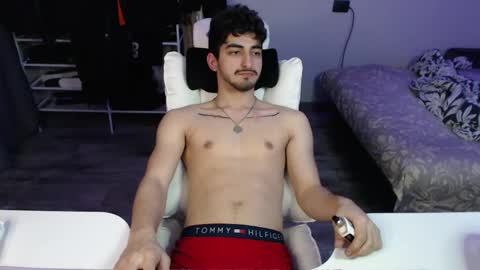 Jastin online show from February 13, 10:00 pm