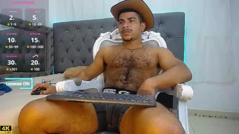 Snapshot of javier_hot27_ chatting on October 1, 8:02 pm Javier Herrera online show from October 1, 8:02 pm