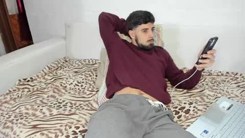 Javier  online show from May 8, 6:19 pm