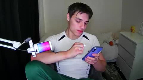 javi online show from November 7, 3:48 pm