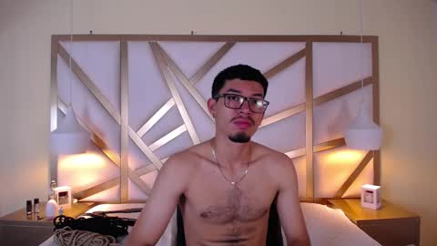 Snapshot of jaxon_carter chatting on October 18, 12:26 am Jaxon Carter online show from October 18, 12:26 am