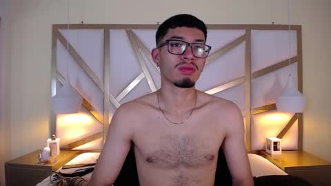 Snapshot of jaxon_carter chatting on November 1, 9:41 pm Jaxon Carter online show from November 1, 9:41 pm