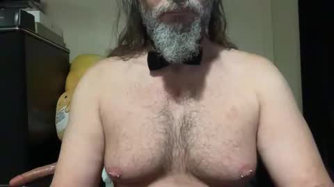 Snapshot of jaxsontuber chatting on October 19, 9:56 am Jaxson online show from October 19, 9:56 am