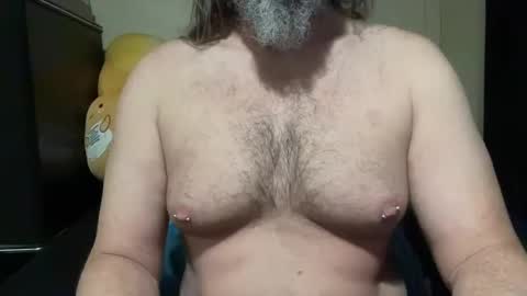 Snapshot of jaxsontuber chatting on October 15, 11:07 am Jaxson online show from October 15, 11:07 am