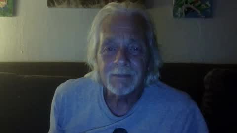 jay-jay1475 online show from May 16, 4:10 am