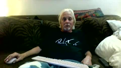 Snapshot of jay_jay1475 chatting on February 27, 2:41 am jay-jay1475 online show from February 27, 2:41 am