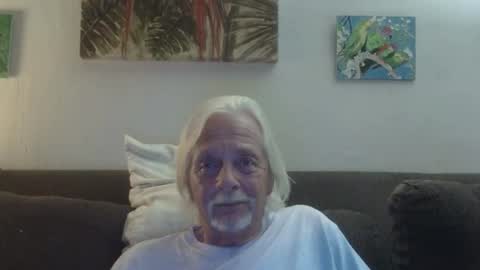 jay-jay1475 online show from April 28, 2:27 am