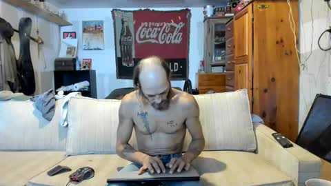 Snapshot of jay_short7863 chatting on October 15, 4:25 pm O F jay short786 online show from October 15, 4:25 pm