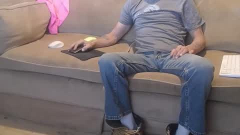 Snapshot of jay_short7863 chatting on March 7, 10:43 pm O F jay short786 online show from March 7, 10:43 pm
