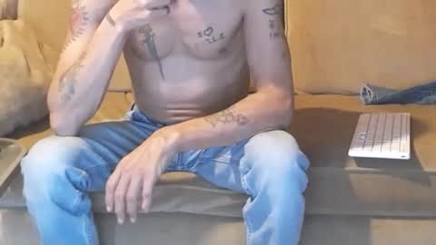 Snapshot of jay_short7863 chatting on December 20, 5:40 pm O F jay short786 online show from December 20, 5:40 pm