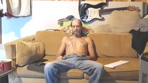 Snapshot of jay_short7863 chatting on December 21, 4:57 pm O F jay short786 online show from December 21, 4:57 pm